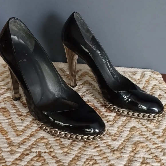 Stuart Weitzman Patent Leather Pumps - Picture 16 of 16